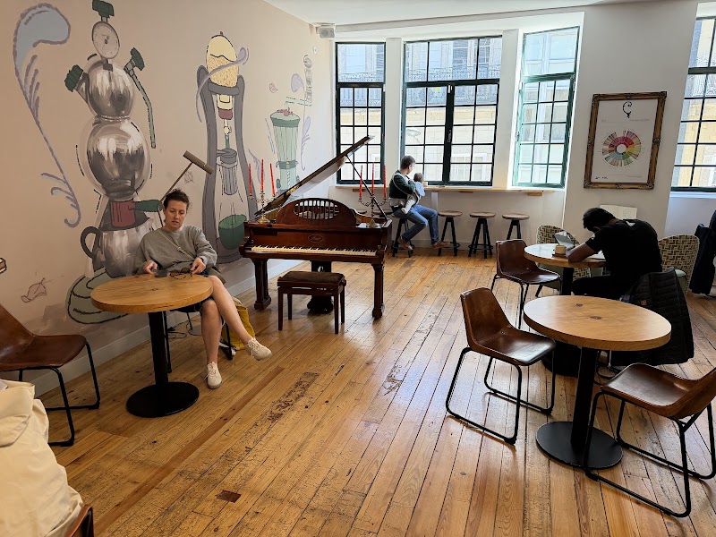 C'alma Coffee Room